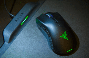 Read more about the article The Razer HyperFlux mouse gets its juice from a magic mousepad