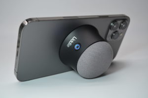 Read more about the article World’s First Magnetic Bluetooth Speaker by Middle Speaker
<span class="bsf-rt-reading-time"><span class="bsf-rt-display-label" prefix=""></span> <span class="bsf-rt-display-time" reading_time="1"></span> <span class="bsf-rt-display-postfix" postfix="min read"></span></span><!-- .bsf-rt-reading-time -->