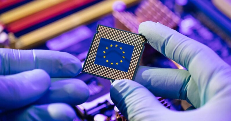 You are currently viewing Green light for €43bn EU Chips Act in big boost for bloc’s semiconductor industry
<span class="bsf-rt-reading-time"><span class="bsf-rt-display-label" prefix=""></span> <span class="bsf-rt-display-time" reading_time="3"></span> <span class="bsf-rt-display-postfix" postfix="min read"></span></span><!-- .bsf-rt-reading-time -->