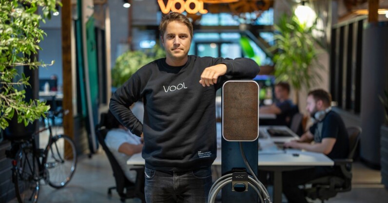 You are currently viewing EV charging startup VOOL bags €2.9M to scale production, optimise grid usage
<span class="bsf-rt-reading-time"><span class="bsf-rt-display-label" prefix=""></span> <span class="bsf-rt-display-time" reading_time="1"></span> <span class="bsf-rt-display-postfix" postfix="min read"></span></span><!-- .bsf-rt-reading-time -->