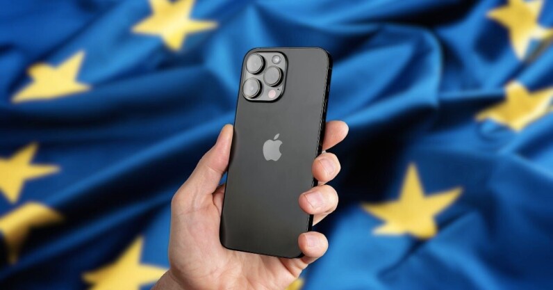 You are currently viewing Apple hit hard by EU rules: AI suite on pause, App Store violations
<span class="bsf-rt-reading-time"><span class="bsf-rt-display-label" prefix=""></span> <span class="bsf-rt-display-time" reading_time="2"></span> <span class="bsf-rt-display-postfix" postfix="min read"></span></span><!-- .bsf-rt-reading-time -->