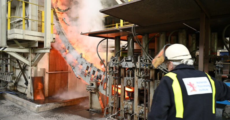 You are currently viewing UK forges new radiation-resistant steel in step forward for fusion energy startups
<span class="bsf-rt-reading-time"><span class="bsf-rt-display-label" prefix=""></span> <span class="bsf-rt-display-time" reading_time="2"></span> <span class="bsf-rt-display-postfix" postfix="min read"></span></span><!-- .bsf-rt-reading-time -->