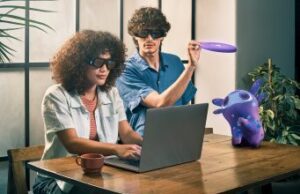 Read more about the article Snapchat CEO’s Open Letter Ties Spectacles AR Glasses to the Survival of the Company at Large