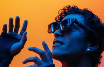 You are currently viewing VITURE Launches ‘Luma Ultra’ AR Glasses with Sony Micro-OLED Panels
<span class="bsf-rt-reading-time"><span class="bsf-rt-display-label" prefix=""></span> <span class="bsf-rt-display-time" reading_time="2"></span> <span class="bsf-rt-display-postfix" postfix="min read"></span></span><!-- .bsf-rt-reading-time -->