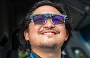 You are currently viewing Amazon is Developing Smart Glasses to Allow Delivery Drivers to Work Hands-free
<span class="bsf-rt-reading-time"><span class="bsf-rt-display-label" prefix=""></span> <span class="bsf-rt-display-time" reading_time="3"></span> <span class="bsf-rt-display-postfix" postfix="min read"></span></span><!-- .bsf-rt-reading-time -->